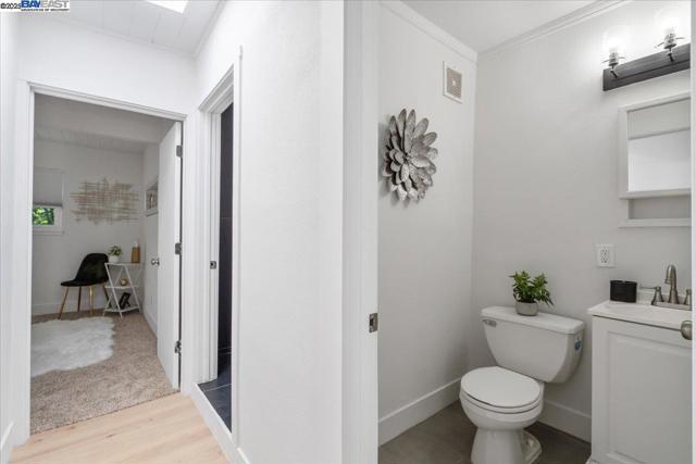 2082 Overhill Rd, Concord CA: https://media.crmls.org/mediaz/3acdf053-c439-4590-8c98-2dbf0fb82dce.jpg