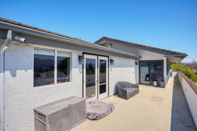 2207 Terra Bella Lane, Camarillo CA: https://media.crmls.org/mediaz/3ace328b-fa2f-4500-a60c-d012735c6f4f.jpg