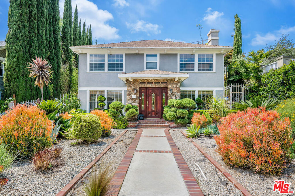 257 S Van Ness Avenue