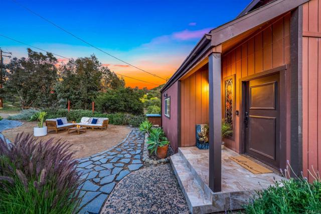 30593 Miller Road, Valley Center CA: https://media.crmls.org/mediaz/3acec686-d688-4187-89d0-c7bf9b15bd08.jpg