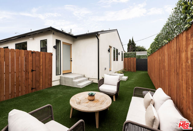 11840 Juniette Street, Culver City CA: https://media.crmls.org/mediaz/3aceda5a-55c4-4a91-89a6-97238d092825.jpg