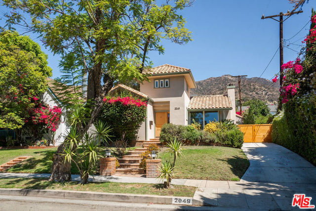 2049 Watson Street, Glendale CA: https://media.crmls.org/mediaz/3ad0046e-fb90-4493-acfc-f414fa81c6ea.jpg