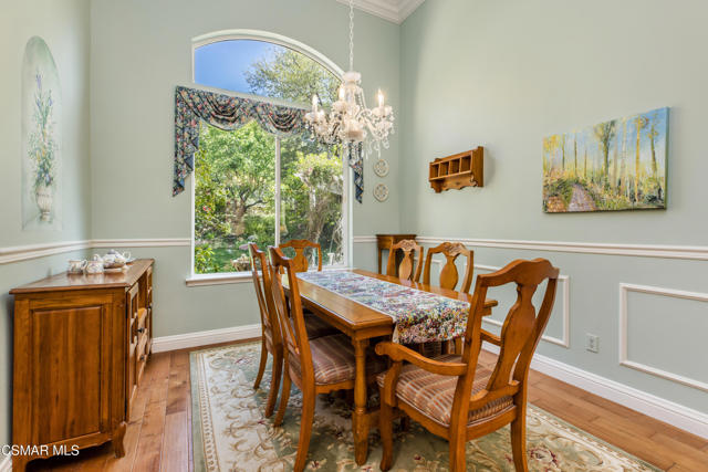 6285 Deerhill Road, Oak Park CA: https://media.crmls.org/mediaz/3ad04068-63df-4c13-925c-c9092a455252.jpg