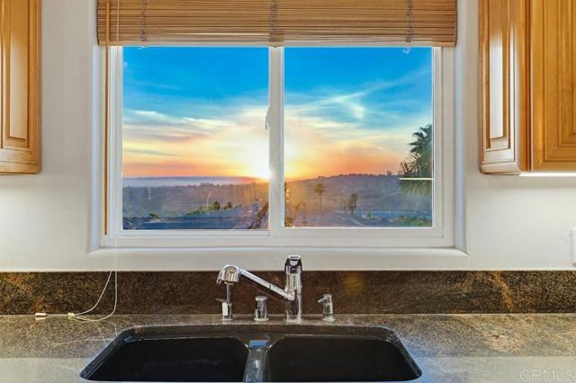 Detail Gallery Image 30 of 70 For 3539 Mount Laurence Dr, San Diego,  CA 92117 - 4 Beds | 3 Baths