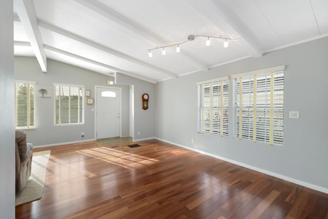 1058 Via Grande, Cathedral City CA: https://media.crmls.org/mediaz/3ad12740-c8bc-4902-8d50-0eb2a867f5c6.jpg