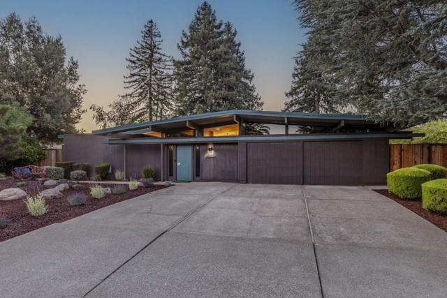 19269 De Havilland Drive, Saratoga CA: https://media.crmls.org/mediaz/3ad286f1-edd9-43c9-8fae-c64981794827.jpg