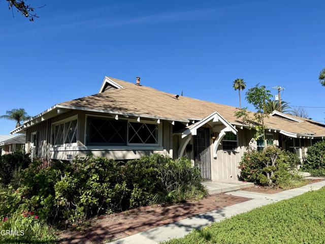 Detail Gallery Image 2 of 18 For 12811 Oxnard St, Los Angeles,  CA 91606 - 4 Beds | 3 Baths