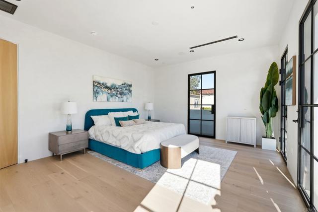 Detail Gallery Image 23 of 52 For 160 N Stanley Dr, Beverly Hills,  CA 90211 - 5 Beds | 5/1 Baths