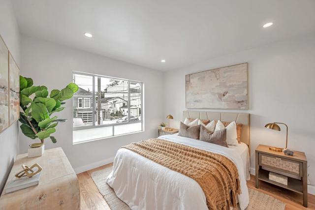 163 Lee Avenue, San Francisco CA: https://media.crmls.org/mediaz/3ad3e521-e958-45f1-a166-d60f4569275a.jpg