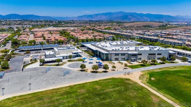 1718 Santa Ivy Ave, Chula Vista CA: https://media.crmls.org/mediaz/3ad51b65-4a6a-4f9b-a33b-a446deb65e80.jpg