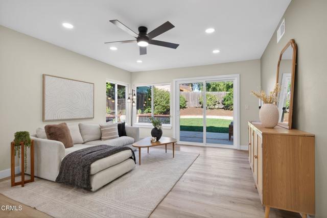 Detail Gallery Image 15 of 52 For 2086 El Rancho Dr, Camarillo,  CA 93010 - 4 Beds | 2 Baths