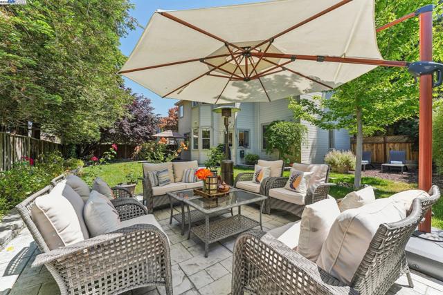 1159 Vintner Pl, Livermore CA: https://media.crmls.org/mediaz/3ad5e044-d4e5-4735-852c-d61944843585.jpg