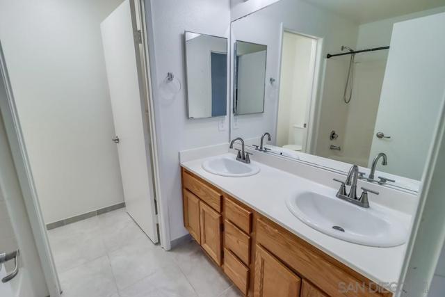 1875 Baudouin Pl, Chula Vista CA: https://media.crmls.org/mediaz/3ad735ec-06e3-41e2-ad21-5688343bd989.jpg