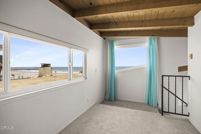 1218 Cornwall Lane, Ventura CA: https://media.crmls.org/mediaz/3ad834f0-352b-4536-9680-51fa520282ef.jpg