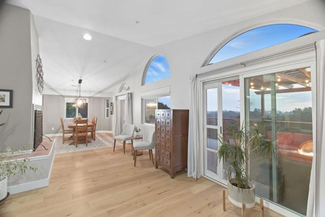 18530 Berta Ridge Place, Salinas CA: https://media.crmls.org/mediaz/3ad88371-1ed4-43b9-af86-94ceb198dbb2.jpg