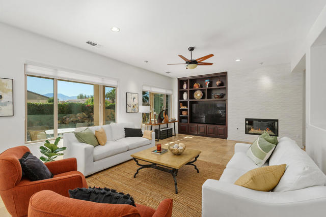 81071 Avenida Sombra, Indio CA: https://media.crmls.org/mediaz/3ad89842-a0ba-4d21-a03f-b63d0eef29f2.jpg