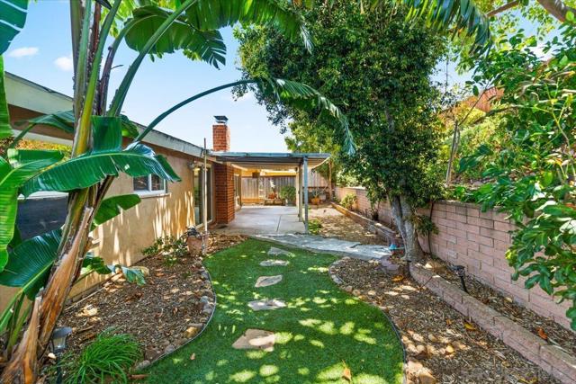 9021 Ronda Ave, San Diego CA: https://media.crmls.org/mediaz/3ad9a72d-cc39-470d-b452-2f19f3c90f1a.jpg