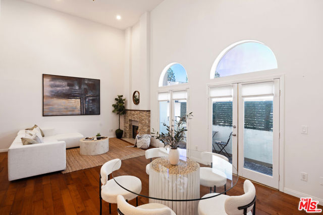 Drew Fenton | 12011 Goshen Avenue Los Angeles CA | MLS: 7095692