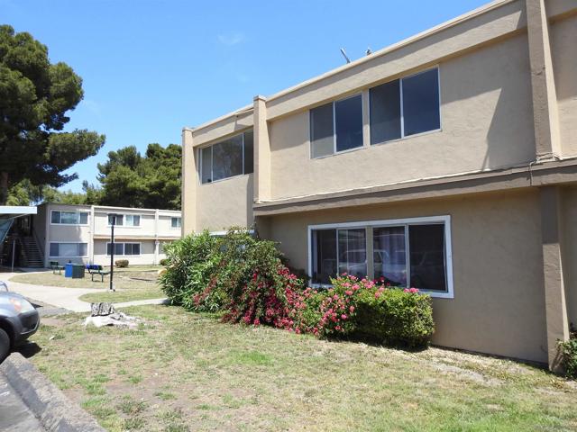 3516 Del Sol Blvd, San Diego CA: https://media.crmls.org/mediaz/3adbbe0d-34f6-4df0-a201-e46e9e3d8fa0.jpg