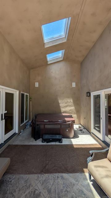 Detail Gallery Image 33 of 39 For 3167 Carnegie Pl, San Diego,  CA 92122 - 3 Beds | 3 Baths