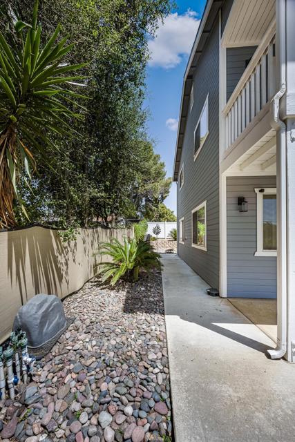 235 Loma Vista Pl, El Cajon CA: https://media.crmls.org/mediaz/3add4aa1-cefa-404f-99c6-d4884e8efbdb.jpg