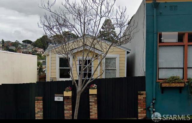 Image 1 of 2 For 213 Visitacion Avenue