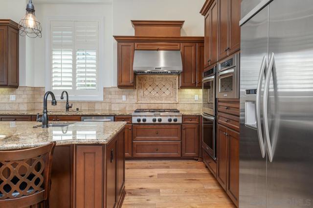 15674 Via Santa Pradera, San Diego CA: https://media.crmls.org/mediaz/3ade91e0-562c-469e-930a-d8cb1c7e4b1d.jpg