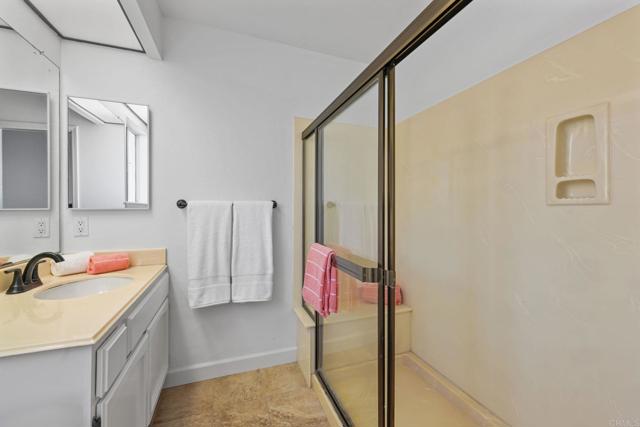 7727 Caminito Monarca, Carlsbad CA: https://media.crmls.org/mediaz/3adfb4b2-9b85-420f-b4aa-2e0b1525a0a7.jpg