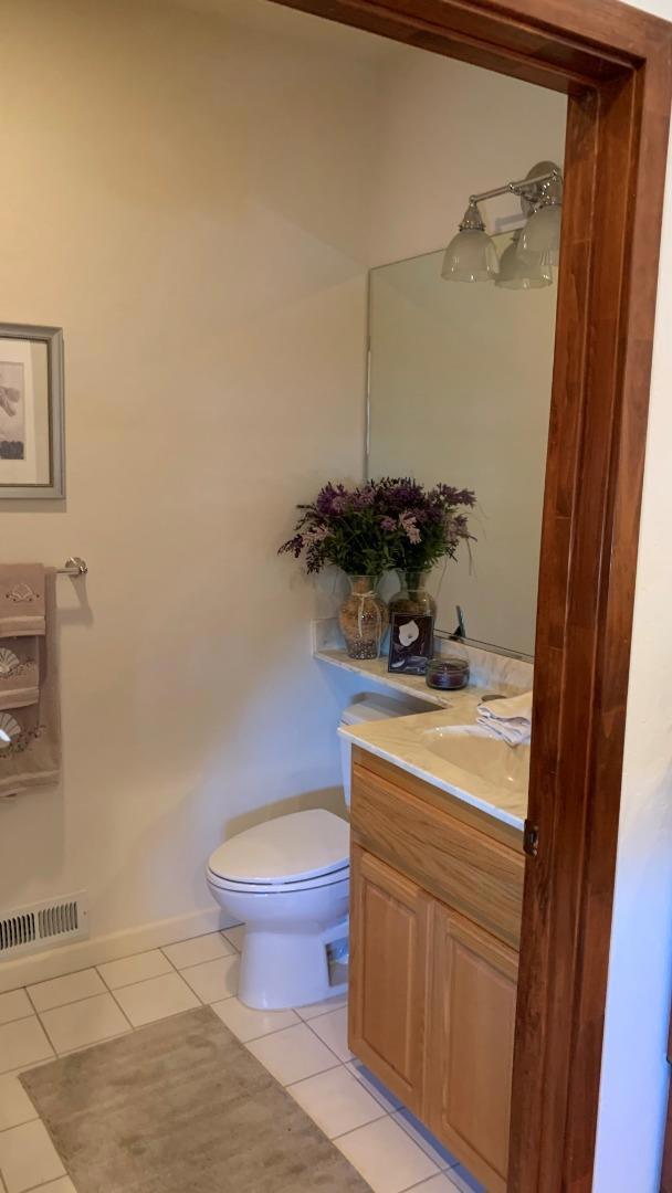 21050 Uvas Road, Morgan Hill CA: https://media.crmls.org/mediaz/3ae007aa-9feb-40e6-804e-e0c31d46a771.jpg