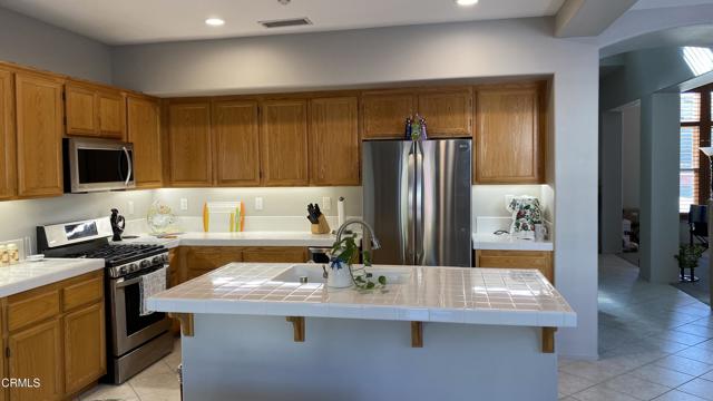 Detail Gallery Image 7 of 26 For 809 Navito Way, Oxnard,  CA 93030 - 3 Beds | 2/1 Baths