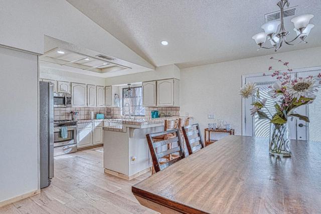 6640 Kim Ann Lane, Salinas CA: https://media.crmls.org/mediaz/3ae06e5d-d57a-435e-a180-ea140879fef7.jpg