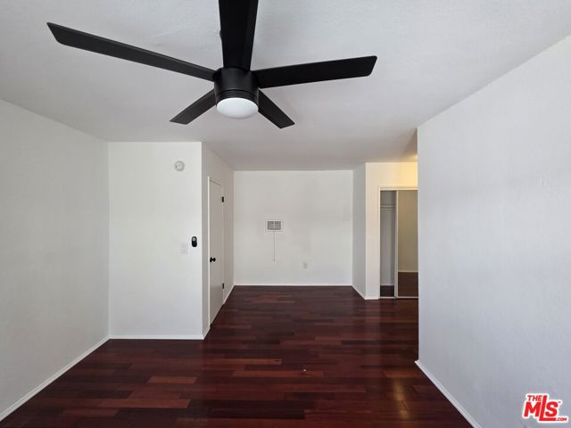 4822 Mascot Street, Los Angeles CA: https://media.crmls.org/mediaz/3ae0c66f-600f-4c65-b6fe-d207a176492d.jpg