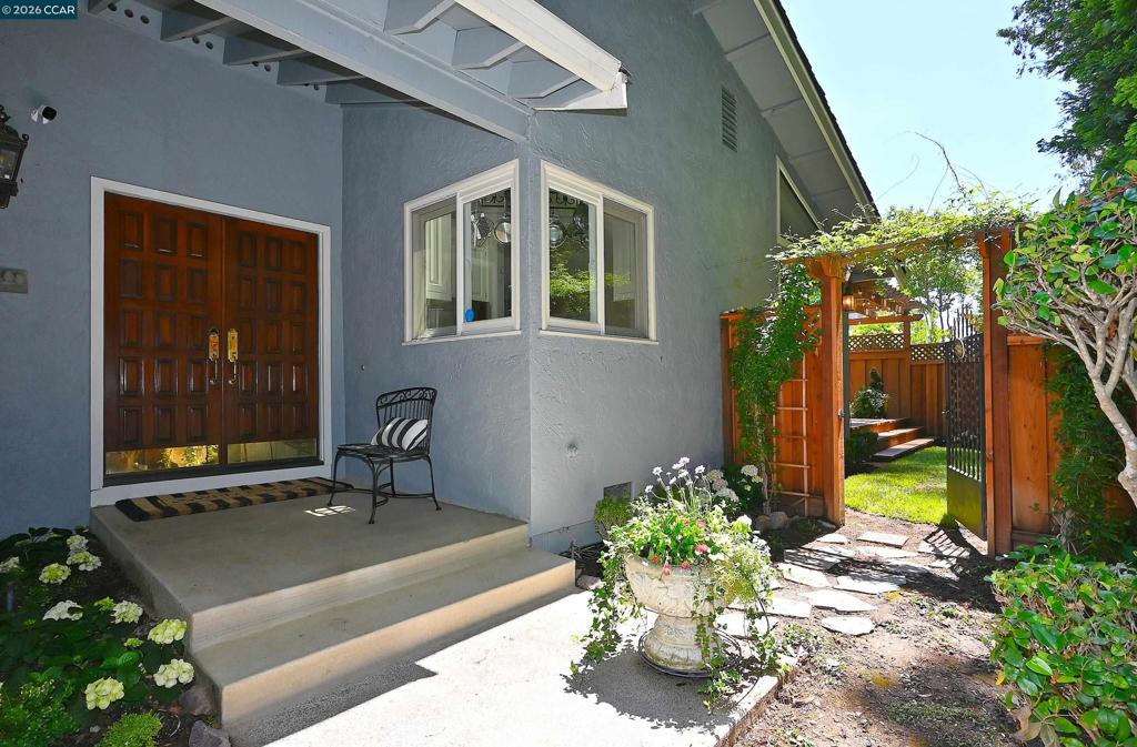 131 Shoshone Court