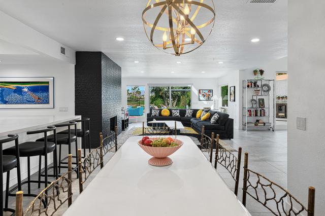 2320 S Via Lazo, Palm Springs CA: https://media.crmls.org/mediaz/3ae19e84-2397-403e-83d5-8930be469d77.jpg