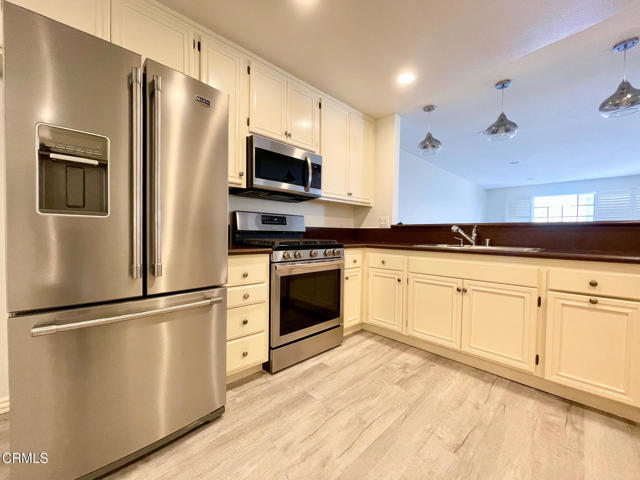 Detail Gallery Image 11 of 40 For 726 Island View Cir, Port Hueneme,  CA 93041 - 2 Beds | 2 Baths