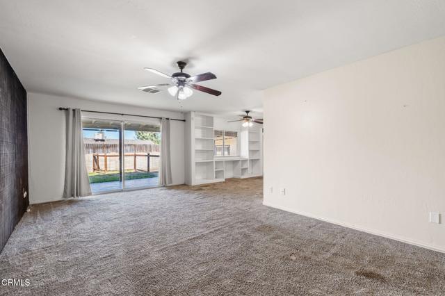 Detail Gallery Image 10 of 47 For 4407 Glencannon St, Bakersfield,  CA 93308 - 3 Beds | 2 Baths