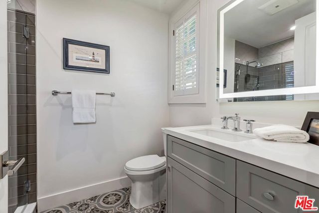 2322 Canyonback Road, Los Angeles CA: https://media.crmls.org/mediaz/3ae2ef93-761c-4075-b5e6-9e3ff64786b6.jpg