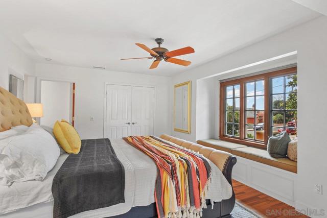 1250 Willow St, San Diego CA: https://media.crmls.org/mediaz/3ae47a99-6651-4d9e-a58a-a33709e4c0ea.jpg