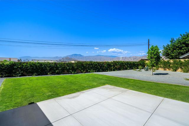 79869 Hummingbird Lane, La Quinta CA: https://media.crmls.org/mediaz/3ae4c9bc-65f2-4bea-ae02-5e56344e32dd.jpg