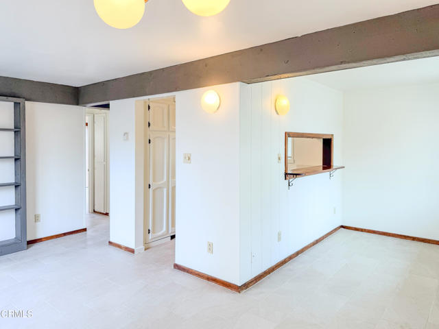 Detail Gallery Image 5 of 17 For 108 Los Angeles Ave, Oxnard,  CA 93035 - 1 Beds | 1 Baths