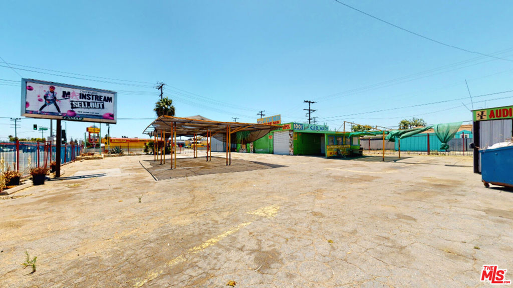 13427 S Avalon Boulevard, Los Angeles, CA 90061
