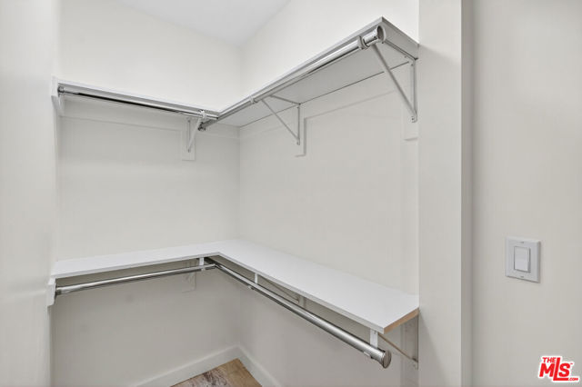 2121 Marine Street, Santa Monica CA: https://media.crmls.org/mediaz/3ae60c04-5606-47ee-a5f1-39abc2ccbcf0.jpg