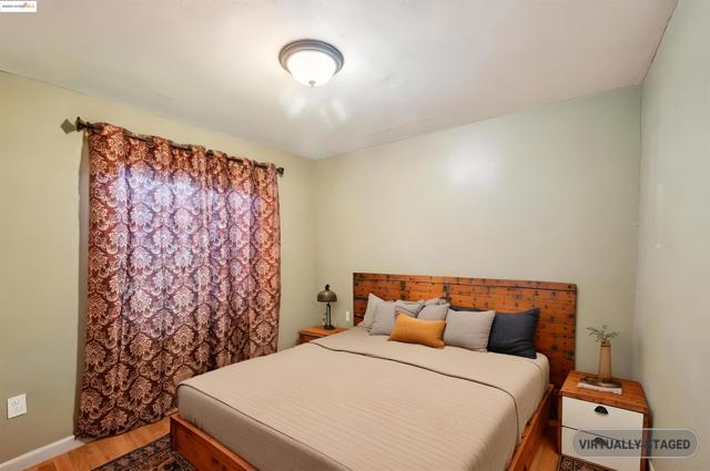 1820 International Blvd, Oakland CA: https://media.crmls.org/mediaz/3ae66656-adc3-4981-b837-1497e151ef6b.jpg