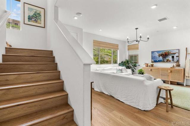 Detail Gallery Image 31 of 69 For 1763 Laurelwood Way, Oceanside,  CA 92057 - 3 Beds | 2/1 Baths