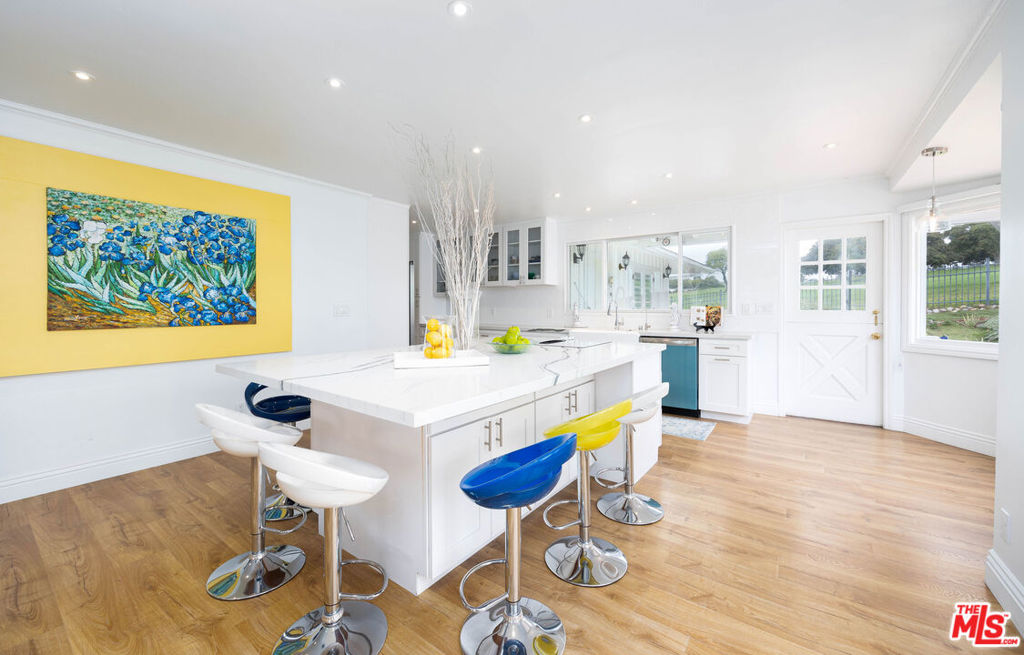 1110 Muirlands Drive - photo 12