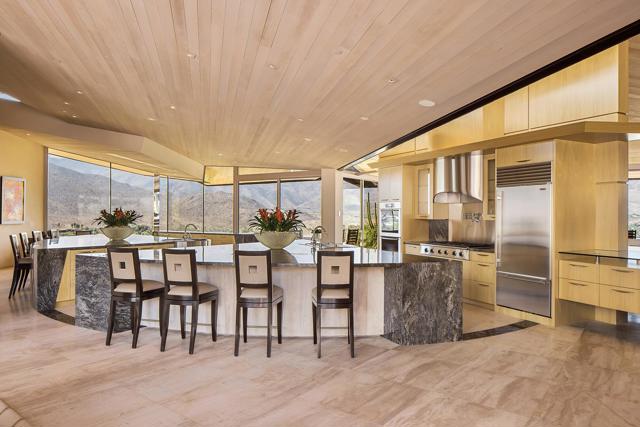 Image 13 of 45 For 706 Summit Cove