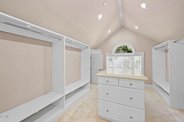 Detail Gallery Image 51 of 73 For 3263 New York Dr, Pasadena,  CA 91107 - 7 Beds | 5/1 Baths