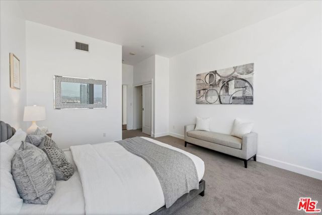900 W Olympic Boulevard, Los Angeles CA: https://media.crmls.org/mediaz/3ae7bb29-3db7-4e62-a76e-11ea6856a871.jpg