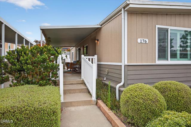 176 Chaucer Lane, Ventura CA: https://media.crmls.org/mediaz/3ae7ca3b-5bb1-4071-b19c-0540fb774ed6.jpg