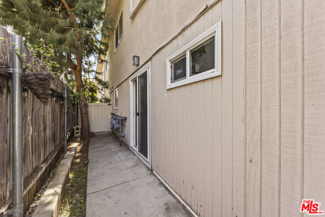 10854 Morrison Street, North Hollywood CA: https://media.crmls.org/mediaz/3ae927f9-1ebe-4b24-968b-4d61beb650ed.jpg